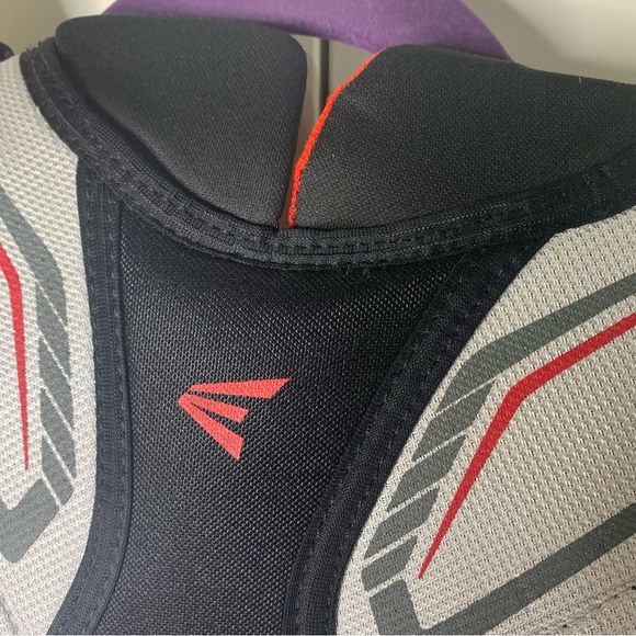 Easton Youth Synergy HSX Ice Hockey Shoulder Pads - Picture 7 of 13
